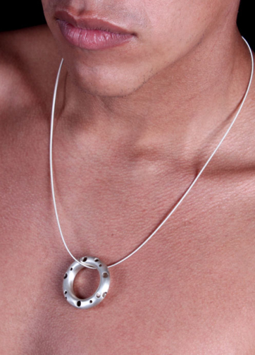 Colgante-plata-hombre-F5-modelo
